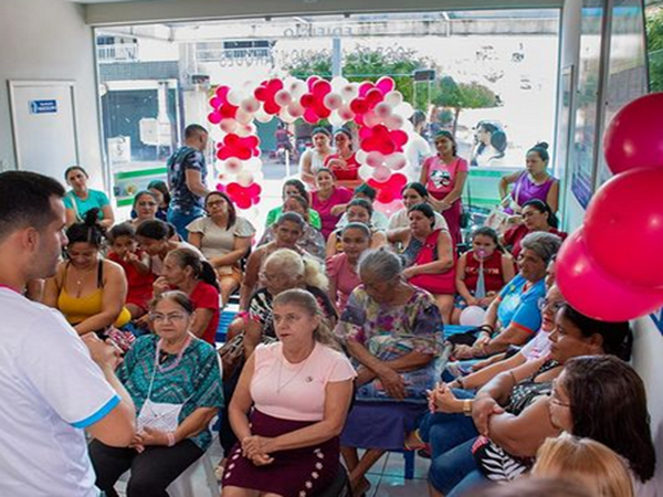 Outubro Rosa na UBS Iracema: Conscientização e Apoio Contínuo na Luta Contra o Câncer de Mama!